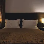 Divan Hotel 3*