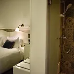 Hotel Divan