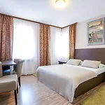 Divan Hotel