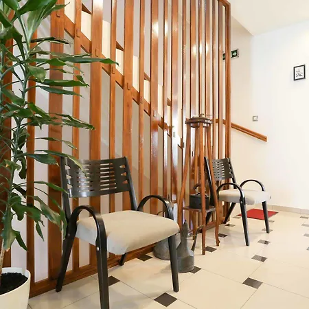 Hotel Divan