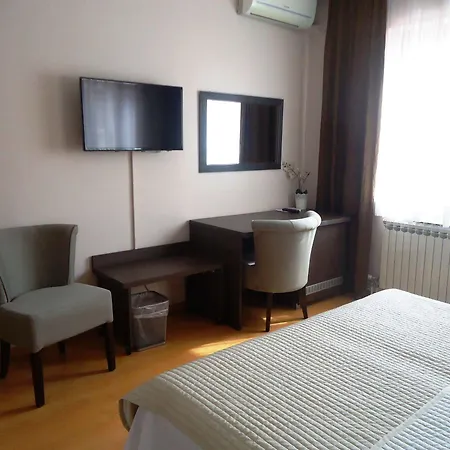 Divan SJJ