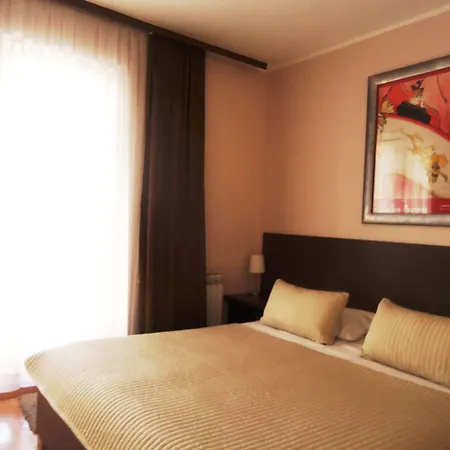 فندق ديفان 3*