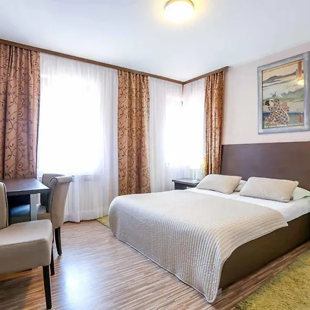 Hotel Divan SJJ